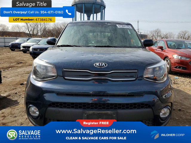 Used 2017 Kia Soul + image 5