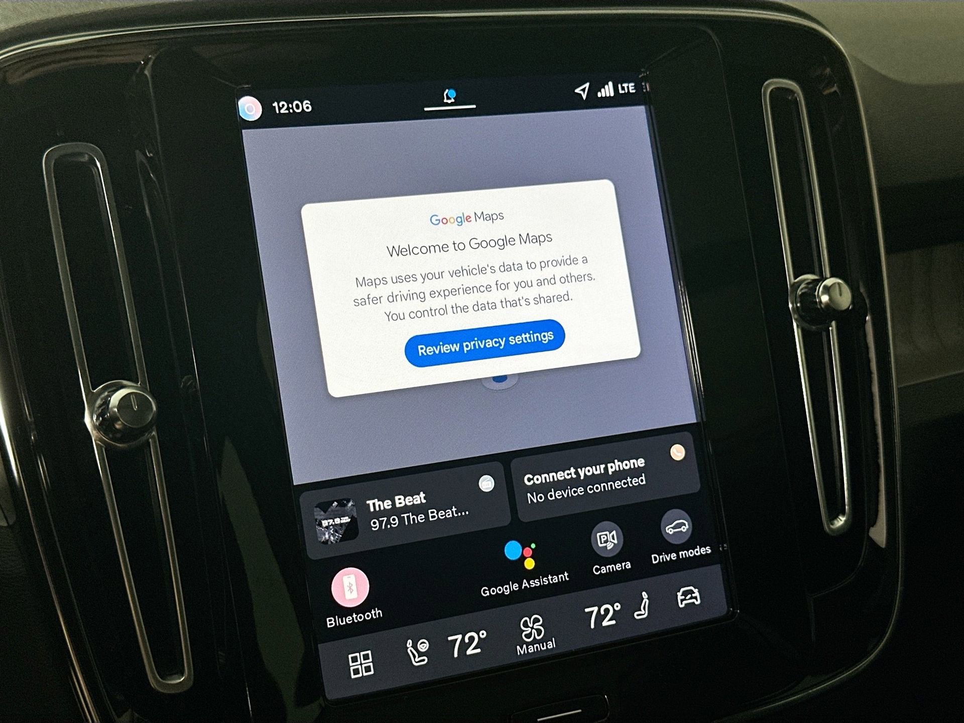 New 2026 Volvo XC40 B4 Core FWD image 13