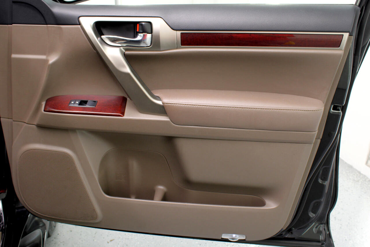 Used 2016 Lexus GX 460 w/ Premium Package image 52