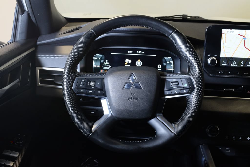 Used 2023 Mitsubishi Outlander SE AWD/4WD image 17