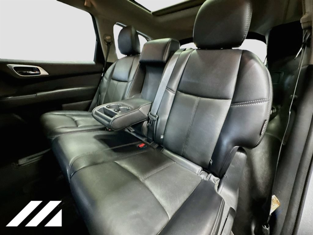 Used 2019 Nissan Pathfinder Platinum AWD/4WD image 27