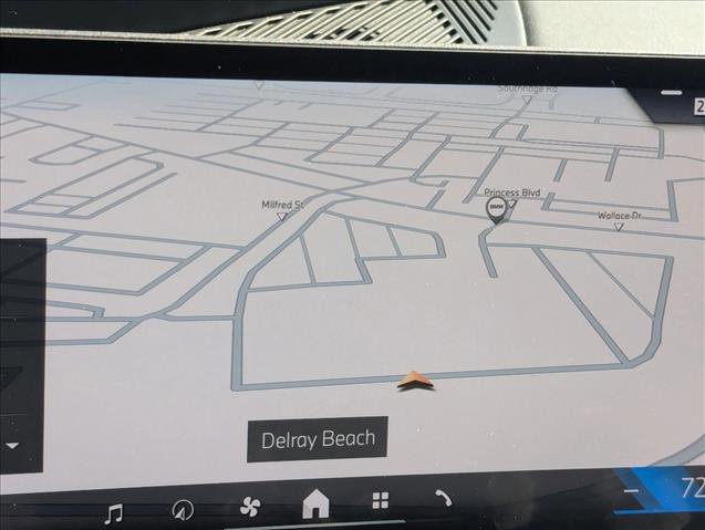 Certified 2023 BMW 760i xDrive image 8