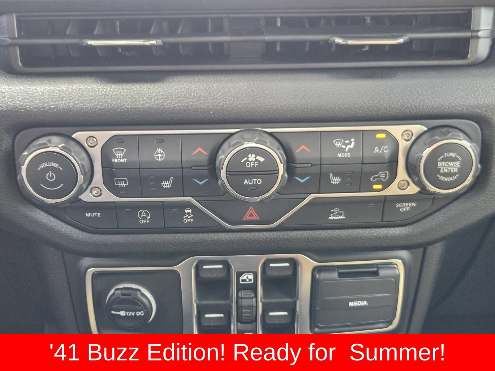 New 2026 Jeep Gladiator Willys AWD/4WD image 24