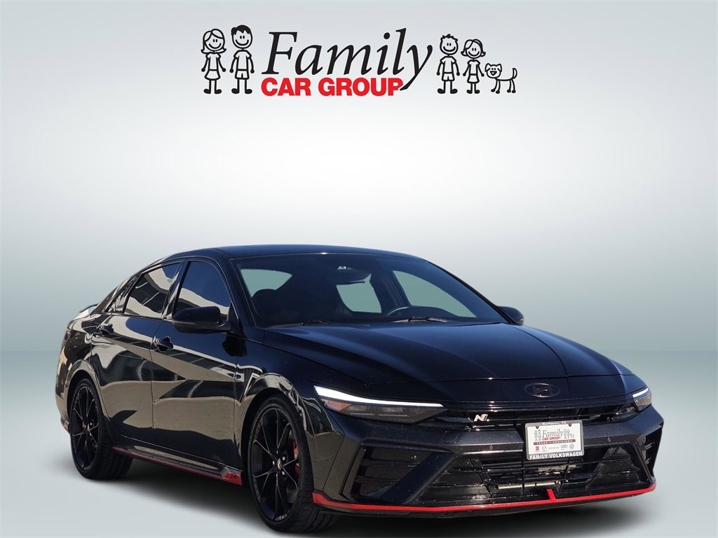 Used 2024 Hyundai Elantra N image 2