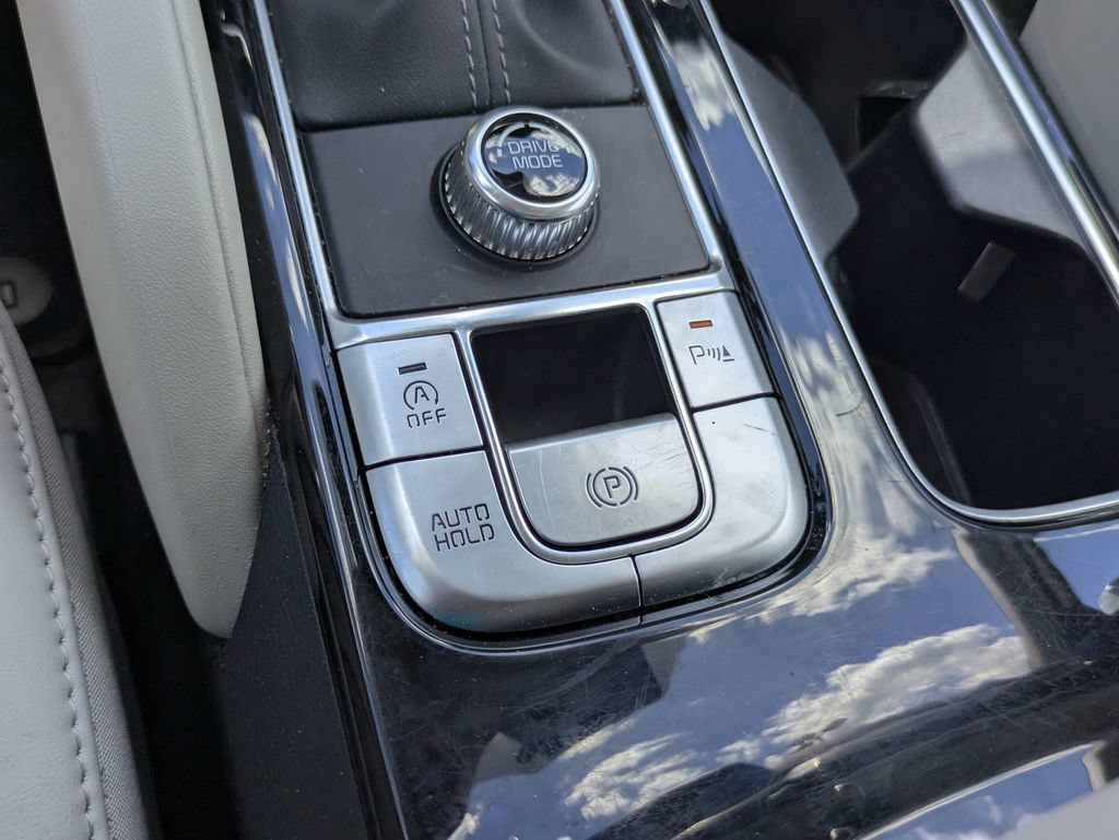 Used 2025 Kia Telluride S FWD image 14