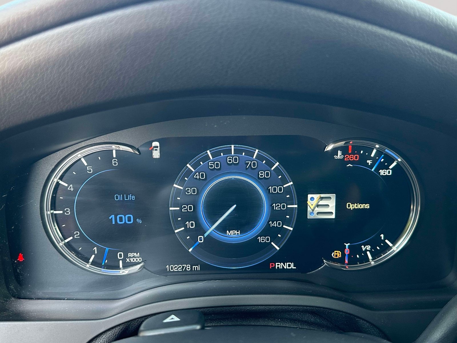 Used 2019 Cadillac Escalade Premium Luxury w/ LPO, Radiant Package AWD/4WD image 18