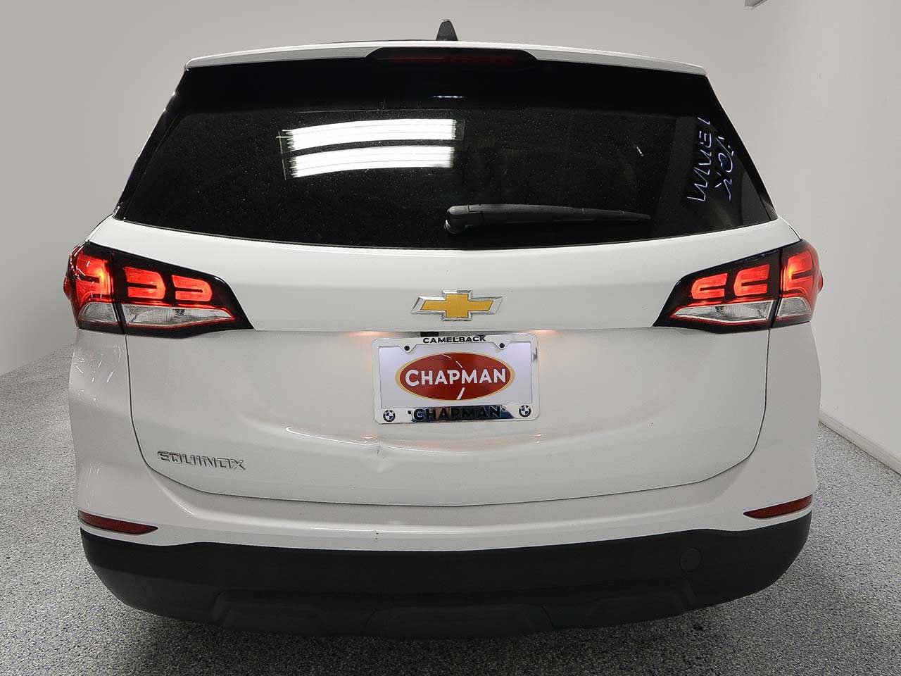 Used 2022 Chevrolet Equinox LS w/ LS Convenience Package FWD image 4