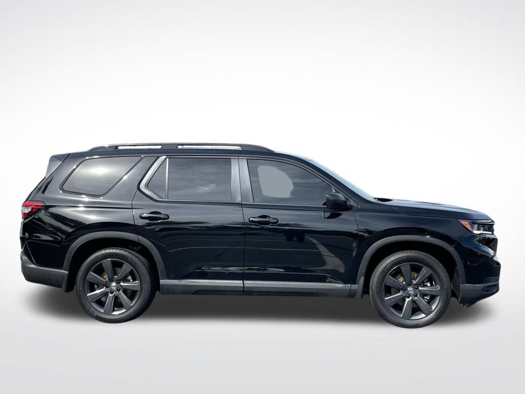 Certified 2025 Honda Pilot Sport image 41