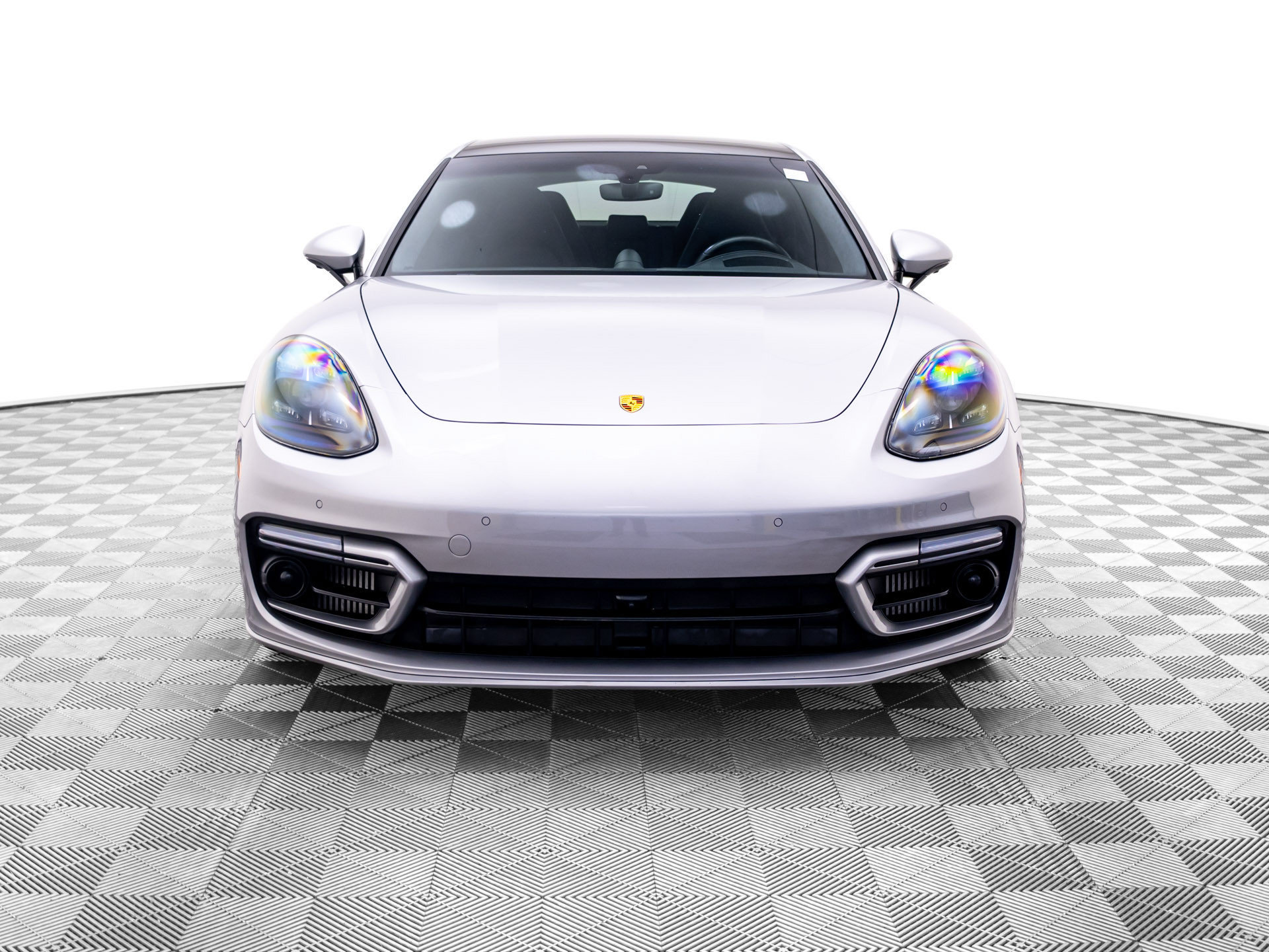Used 2022 Porsche Panamera 4 AWD/4WD image 9