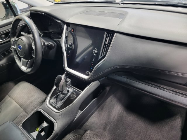 Used 2022 Subaru Outback Premium AWD/4WD image 17