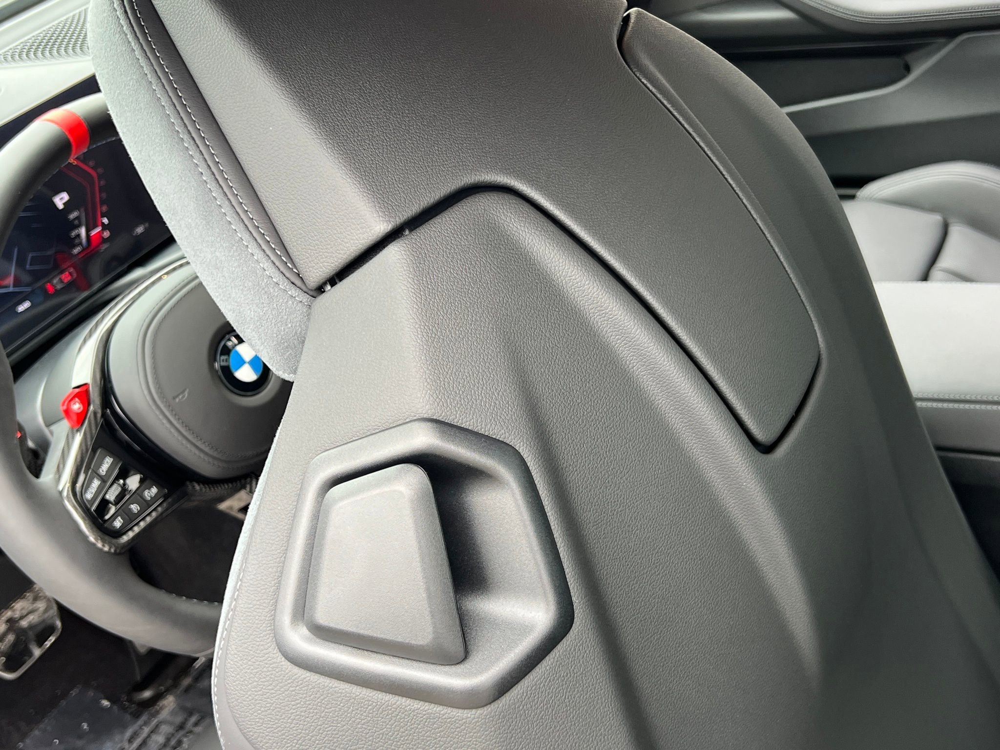 Used 2026 BMW M4 xDrive Competition w/ Executive Package image 42