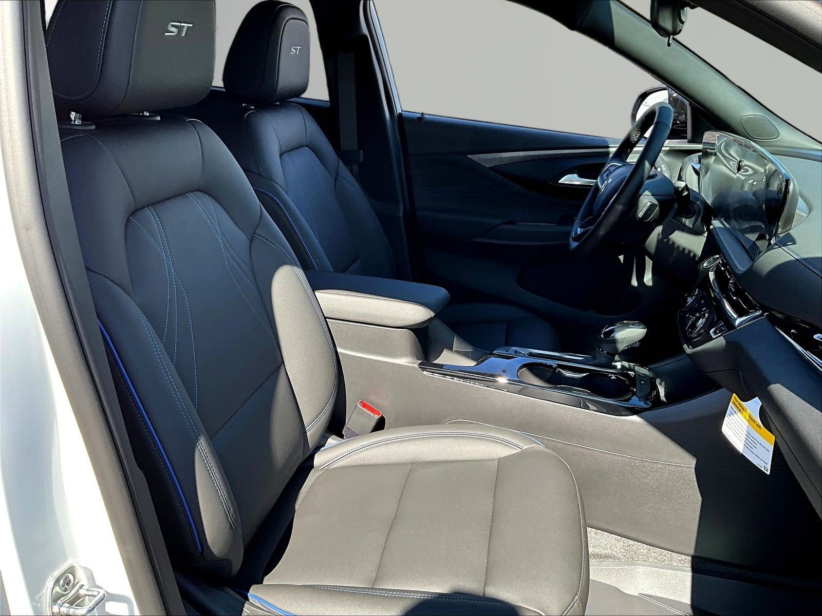 New 2026 Buick Envista Sport Touring w/ Convenience I Package FWD image 18