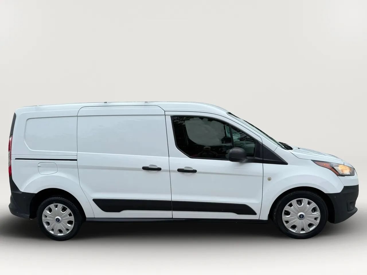 Used 2022 Ford Transit Connect XL FWD image 2