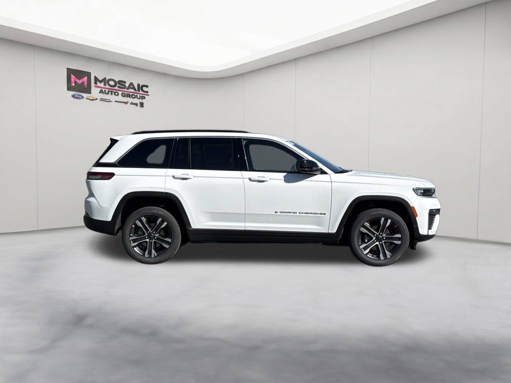 New 2027 Jeep Grand Cherokee Limited AWD/4WD image 8