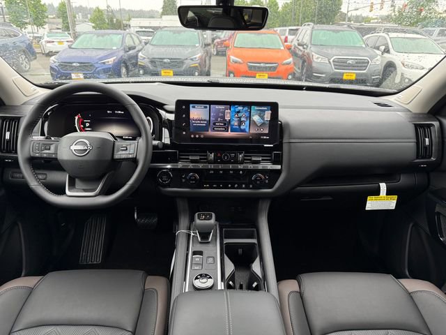 New 2026 Nissan Pathfinder Platinum w/ Cargo Package AWD/4WD image 11
