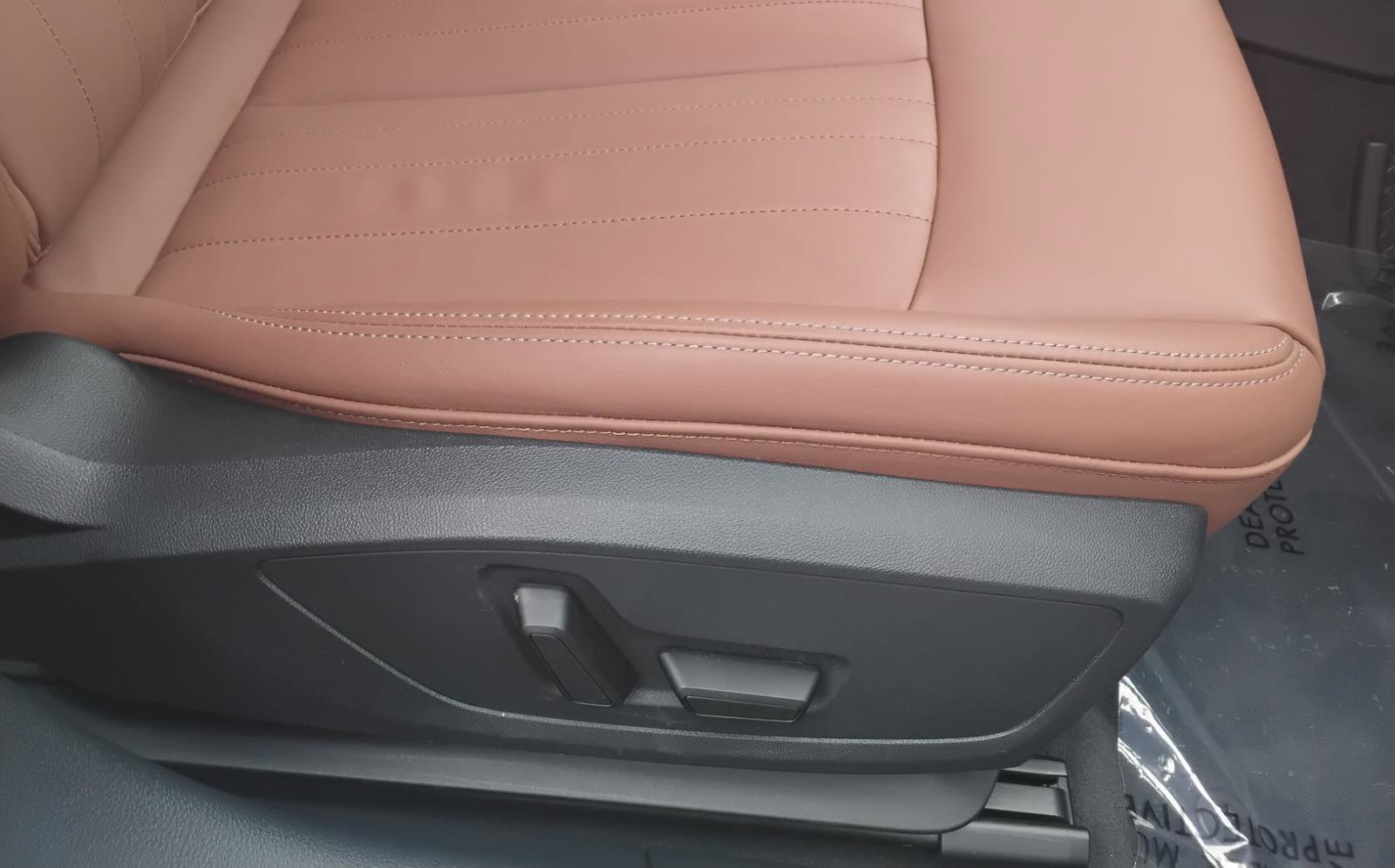 Certified 2025 Audi A6 2.0T Premium w/ Convenience Plus Package image 28