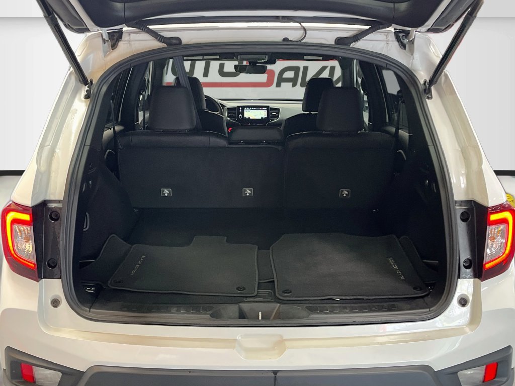 Used 2025 Honda Passport Black Edition image 28