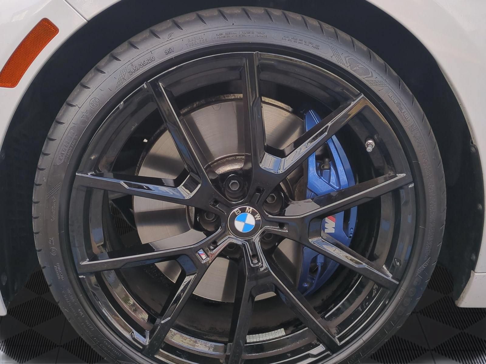 Used 2024 BMW 840i Convertible w/ Driving Assistance Package RWD image 9