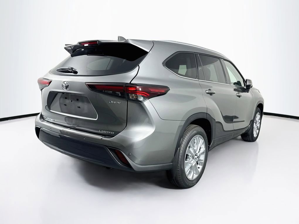 New 2026 Toyota Highlander Limited AWD/4WD image 9