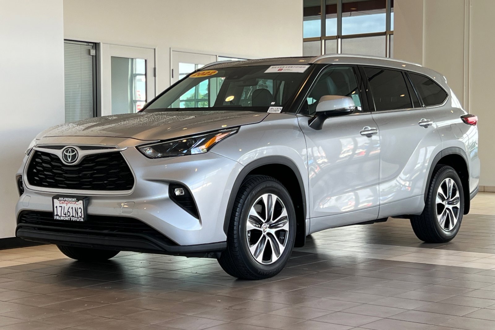 Certified 2022 Toyota Highlander XLE image 8