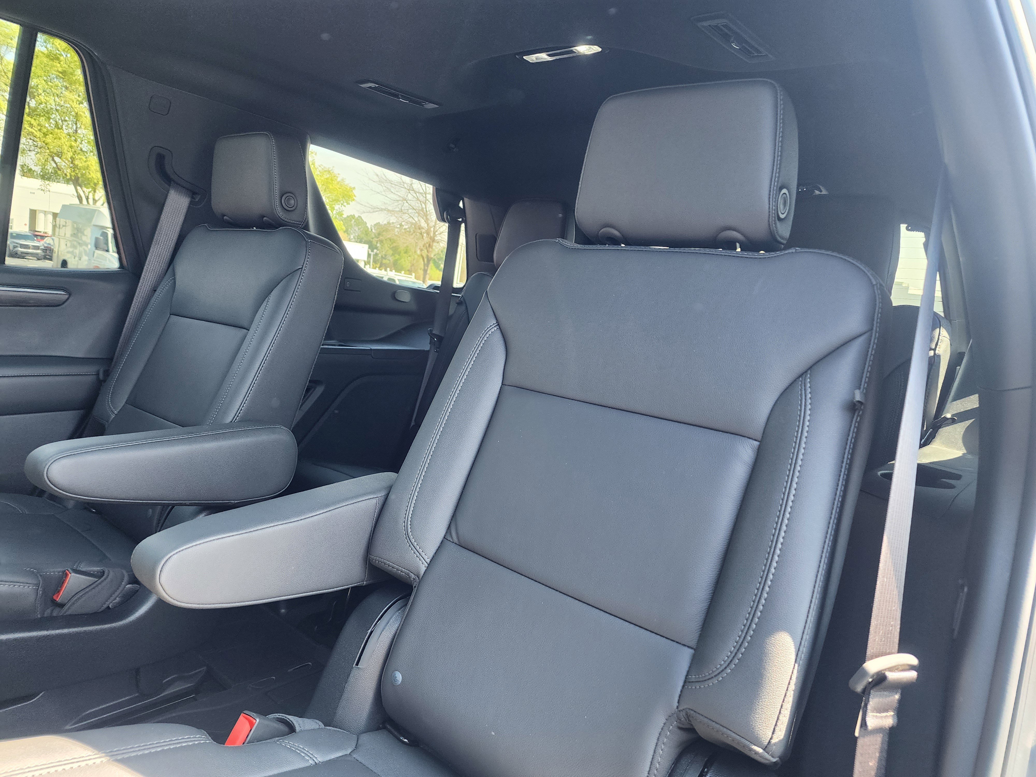 Used 2025 Chevrolet Tahoe Z71 w/ Z71 Off-Road Package image 13