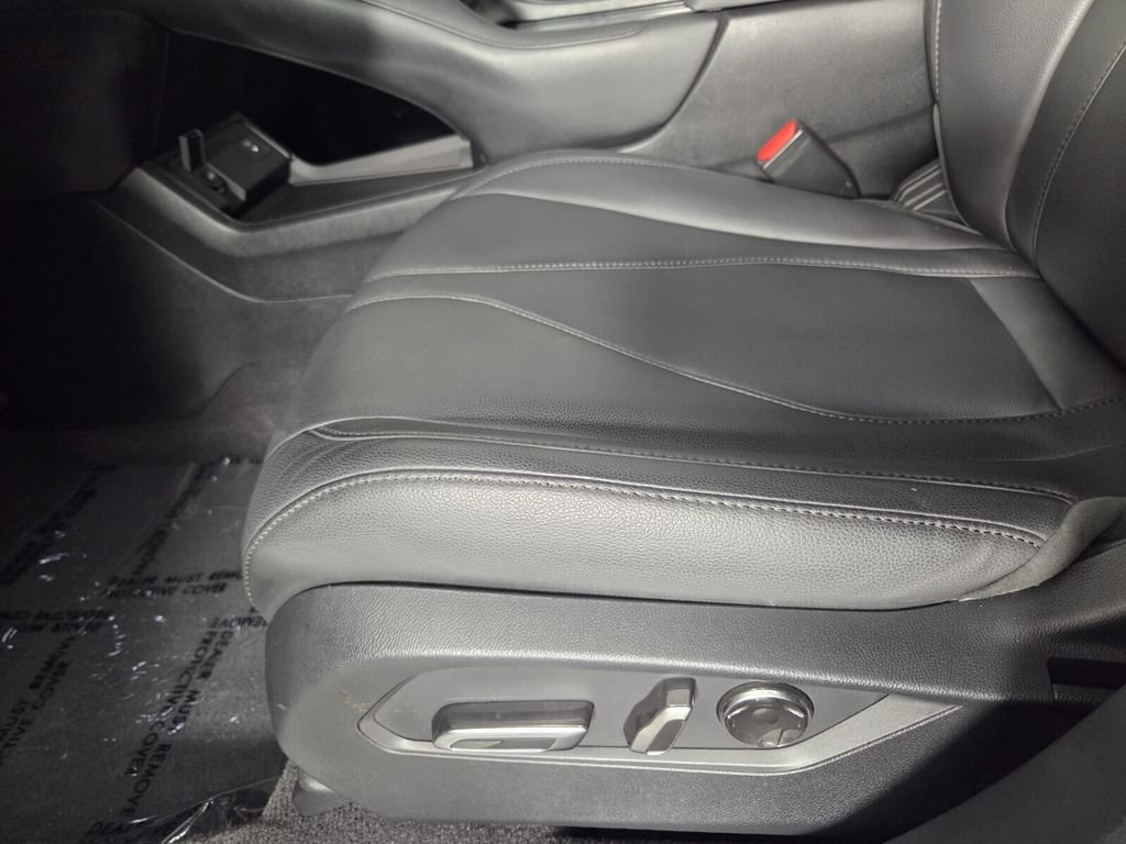 Used 2024 Acura RDX SH-AWD image 11