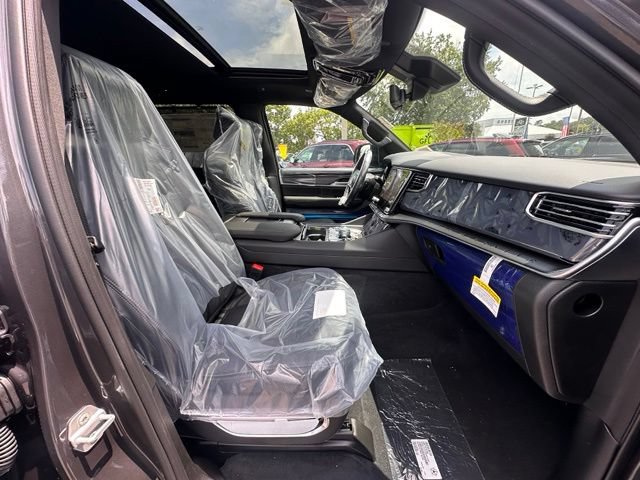 New 2026 Jeep Grand Wagoneer Summit w/ Premium Group III AWD/4WD image 29