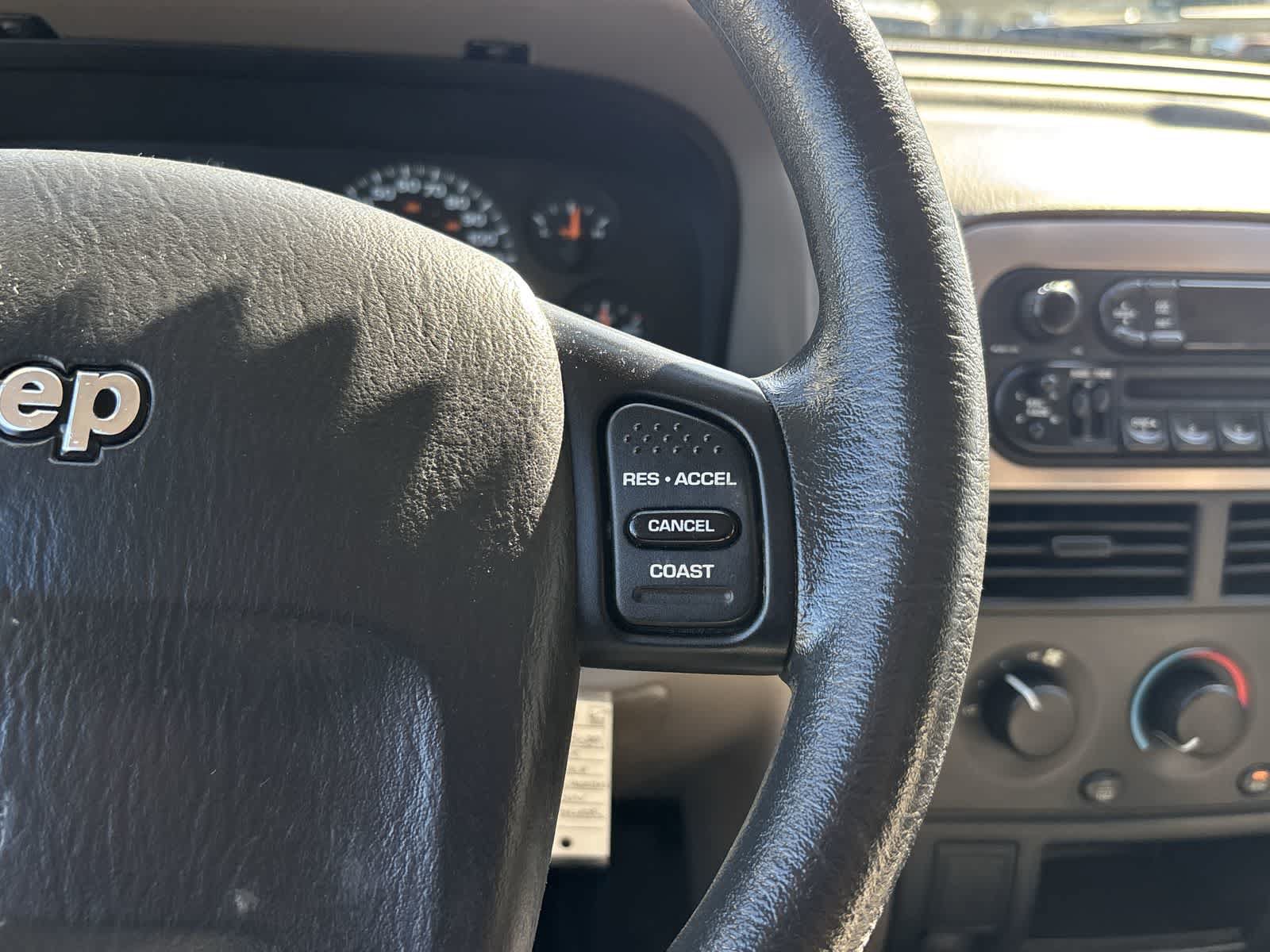 Used 2003 Jeep Grand Cherokee Laredo AWD/4WD image 19