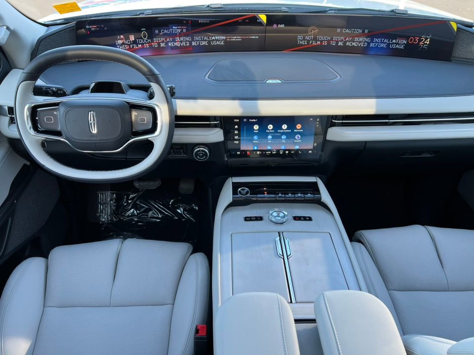 New 2026 Lincoln Navigator L Reserve w/ Jet Appearance Package image 2