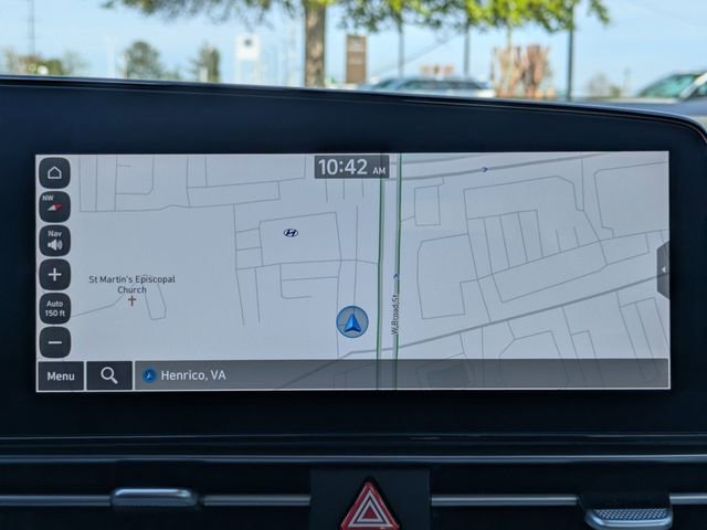 Certified 2025 Hyundai Elantra Limited FWD image 22