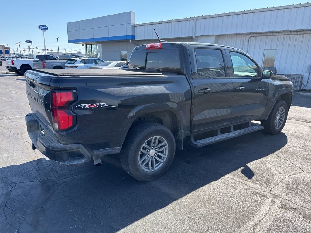 Used 2025 Chevrolet Colorado LT w/ LT Convenience Package image 13