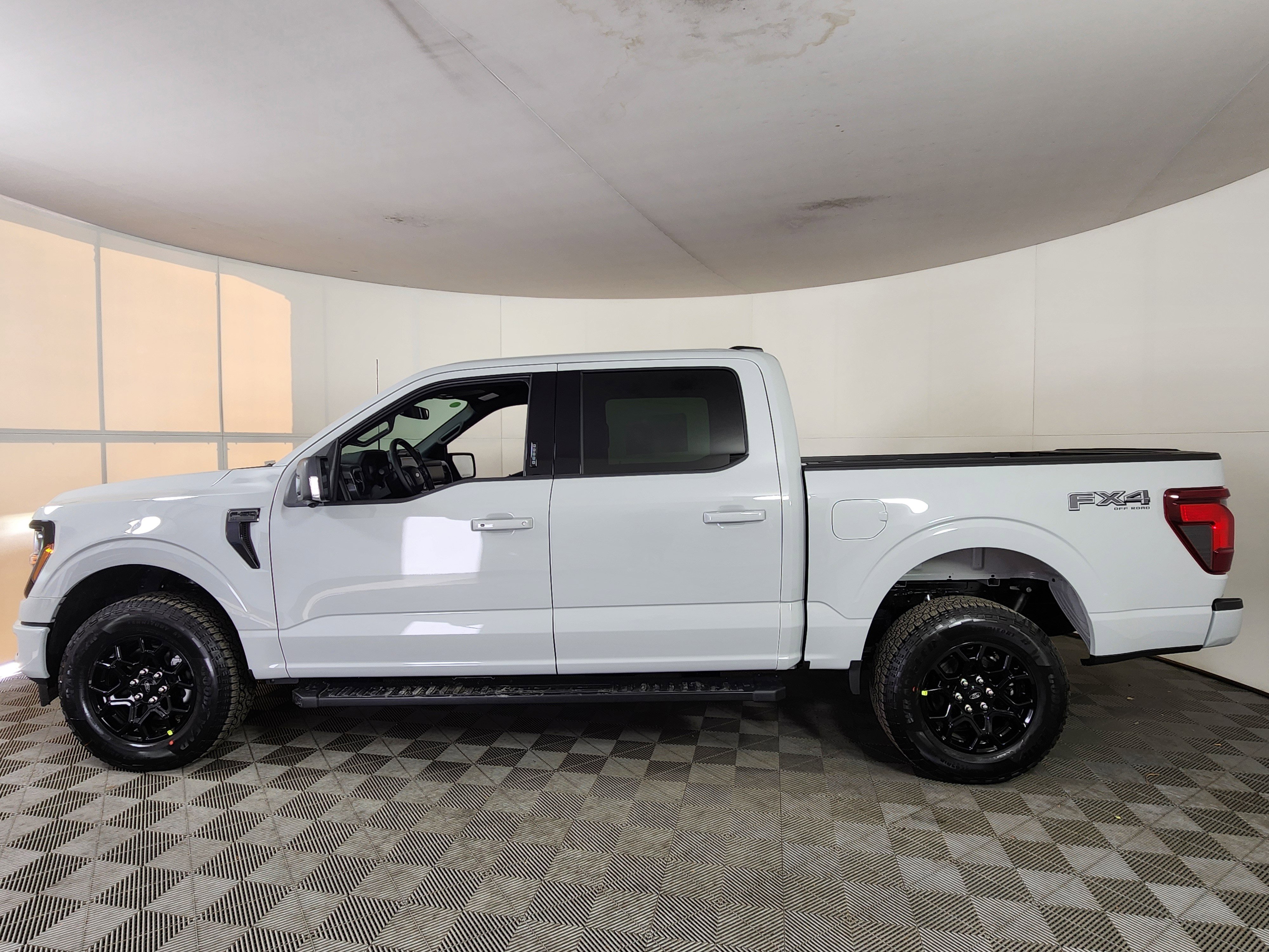 New 2026 Ford F150 XLT w/ Equipment Group 302A MID image 4