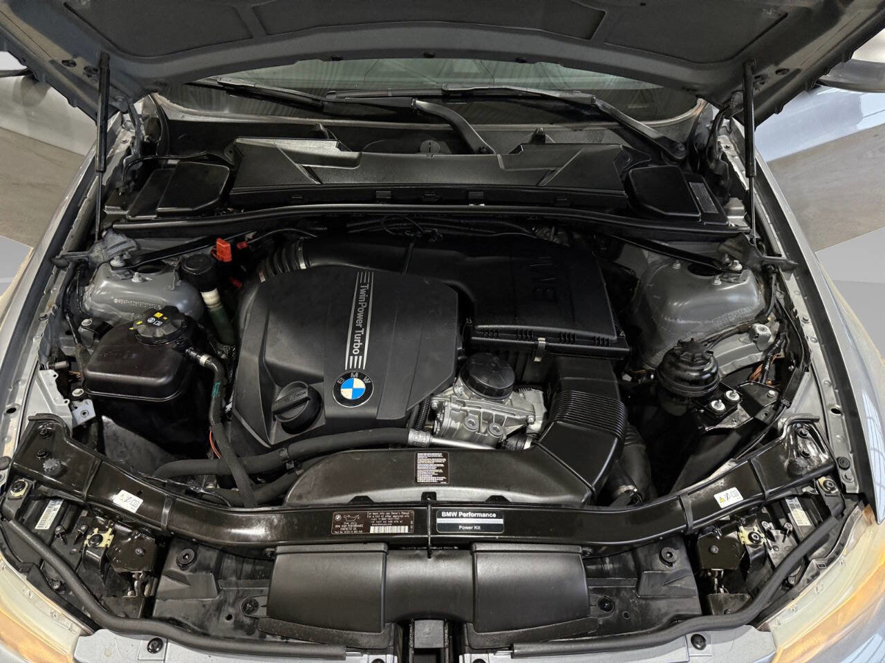 Used 2011 BMW 335i Sedan RWD image 19