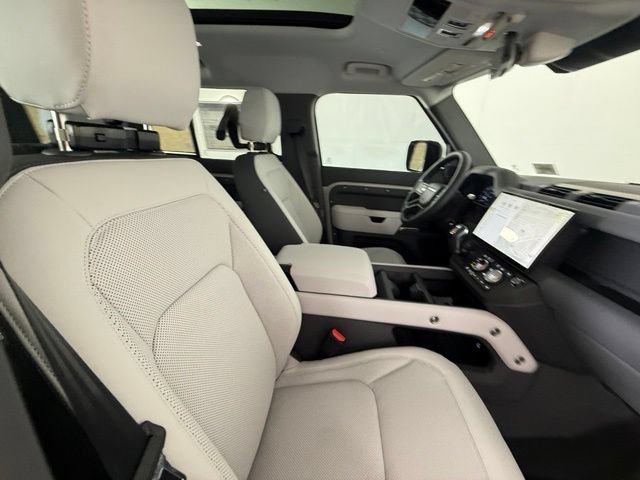 New 2026 Land Rover Defender 110 S AWD/4WD image 38