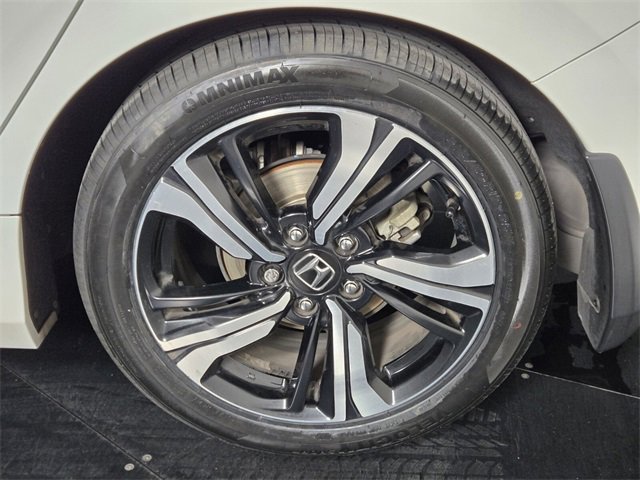 Used 2016 Honda Civic Touring image 11