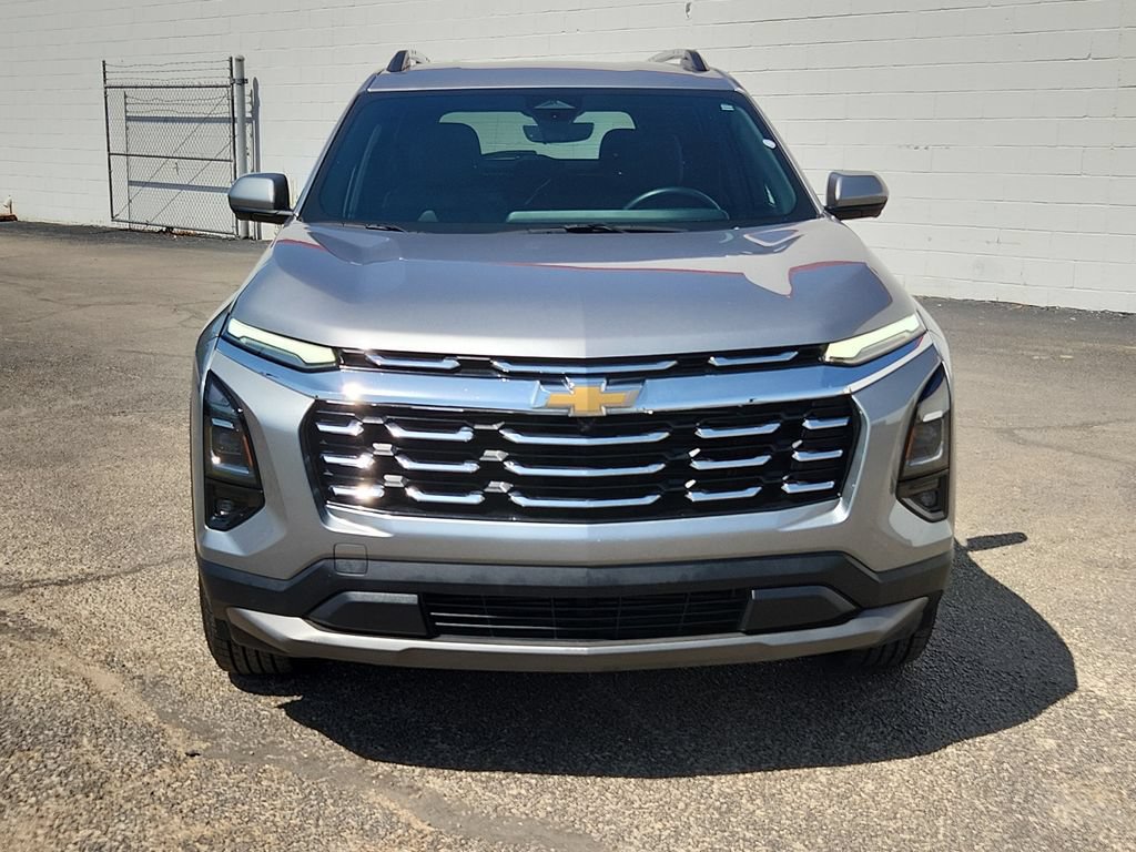 Used 2025 Chevrolet Equinox LT w/ Convenience Package II FWD image 3