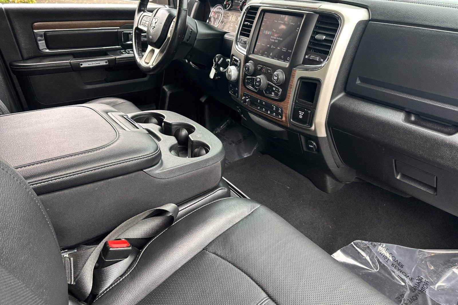 Used 2019 RAM 1500 Laramie AWD/4WD image 14