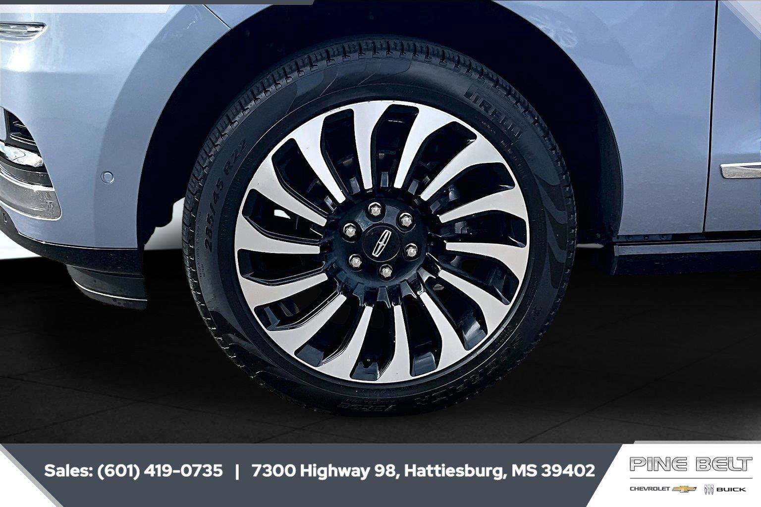 Used 2024 Lincoln Navigator Black Label AWD/4WD image 7