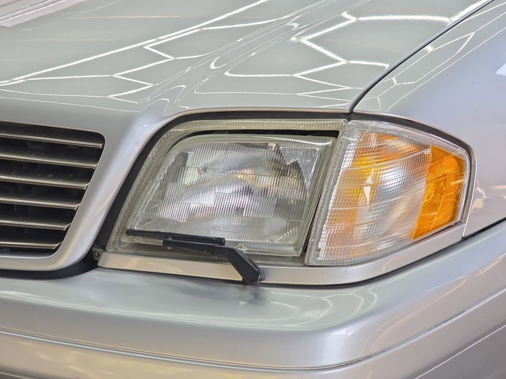 Used 1999 Mercedes-Benz SL 500 image 29