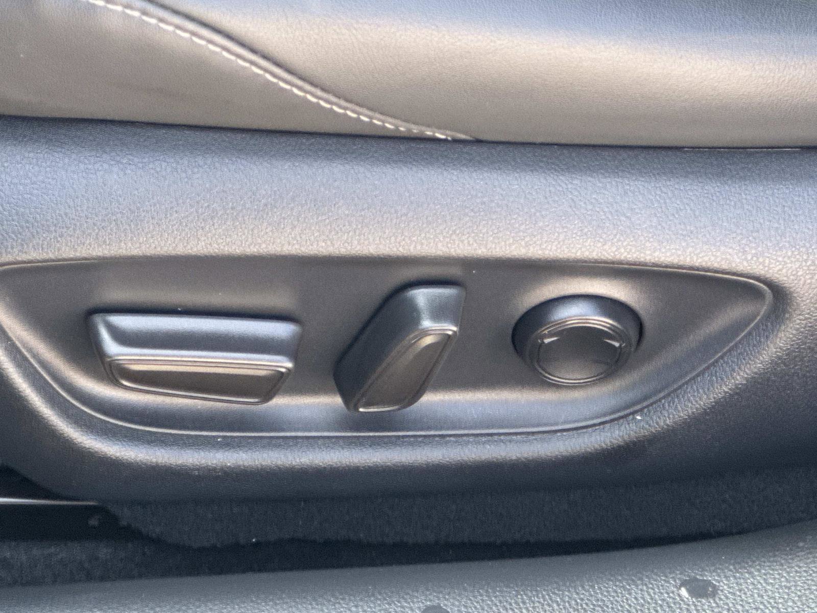 Used 2024 Toyota Mirai w/ Advanced Technology Package image 19