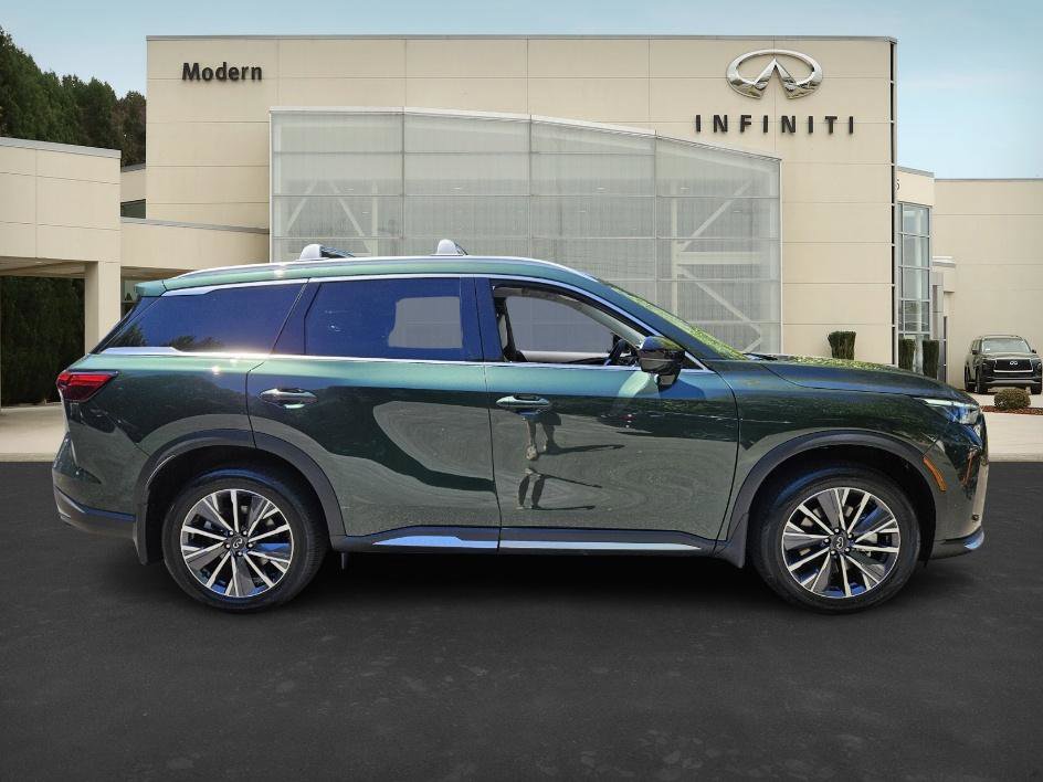 New 2026 INFINITI QX60 Luxe image 3