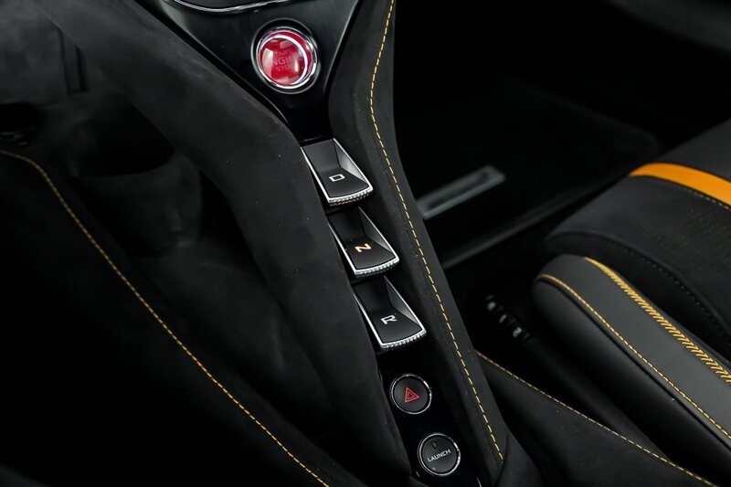 Used 2022 McLaren 720S Spider RWD image 32
