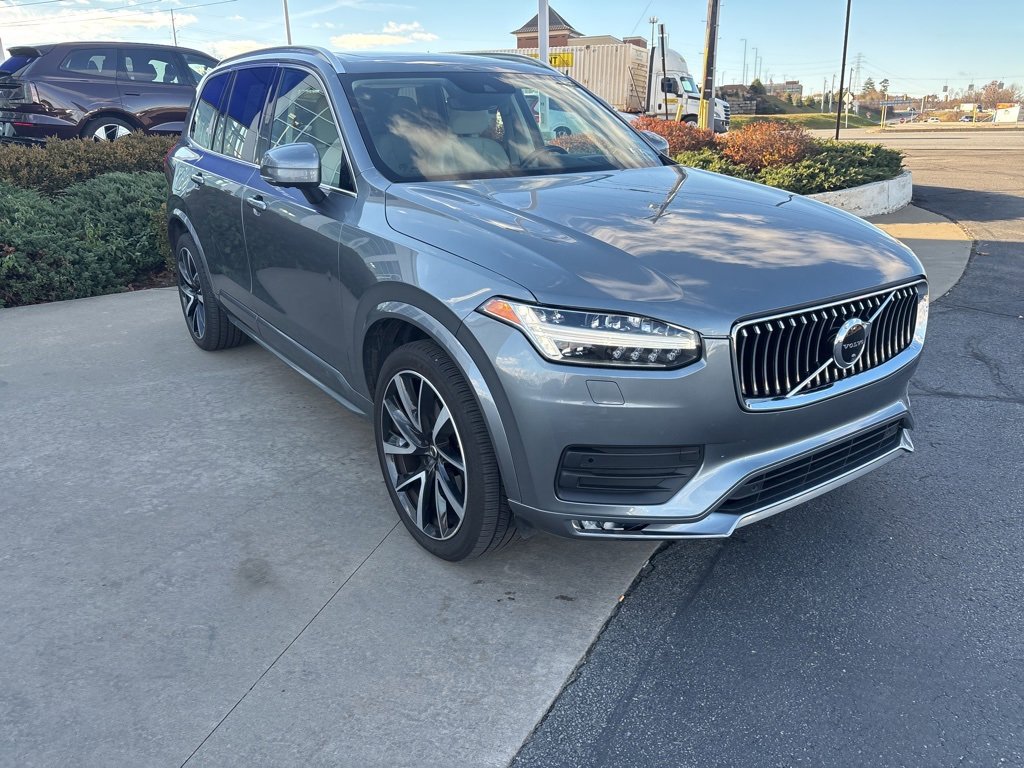 Used 2020 Volvo XC90 T6 Momentum w/ Protection Package Premier image 3