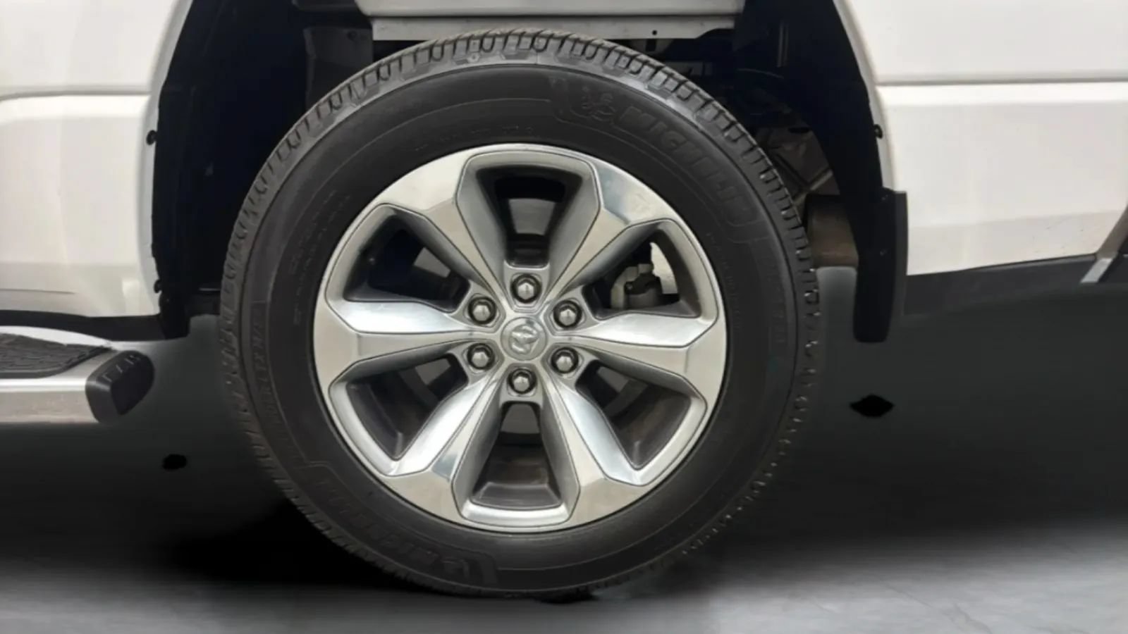 Used 2020 RAM 1500 Big Horn RWD image 28