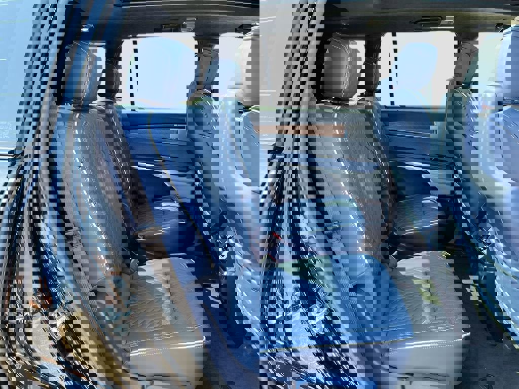 New 2026 Cadillac Vistiq Premium Luxury w/ LPO, Floor Liner Package image 30