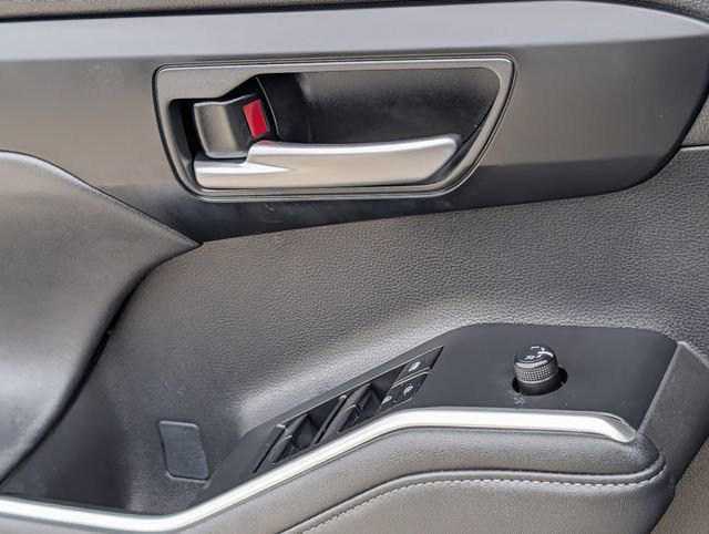 Used 2023 Toyota Highlander XSE image 25