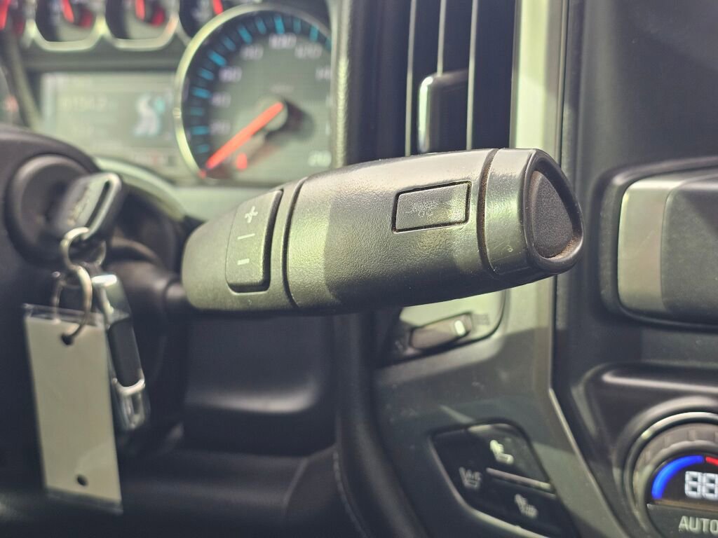Used 2015 Chevrolet Silverado 3500 LTZ image 33