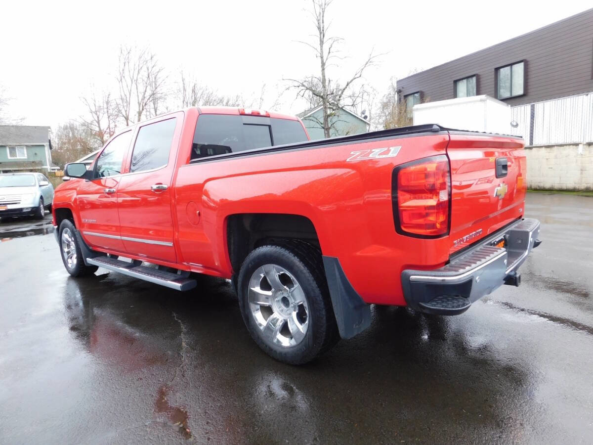 Used 2015 Chevrolet Silverado 1500 LTZ Z71 w/ LTZ Plus Package image 3