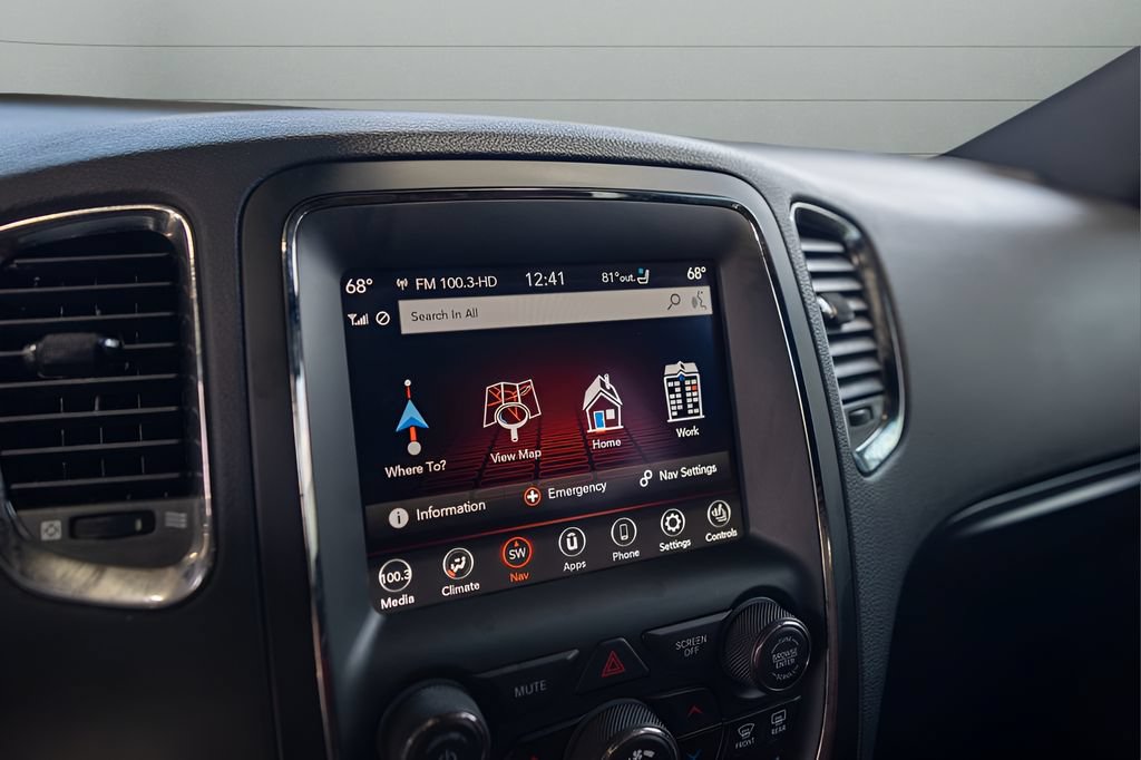 Used 2018 Dodge Durango R/T w/ Blacktop Package AWD/4WD image 22