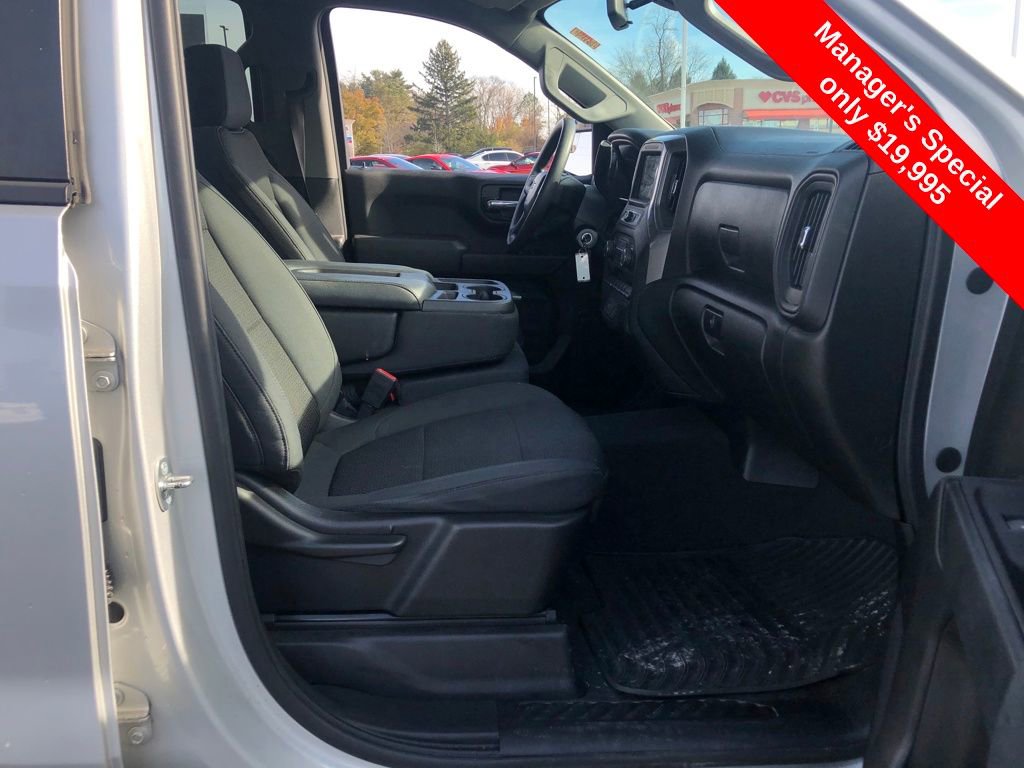Used 2019 Chevrolet Silverado 1500 Custom w/ Custom Convenience Package image 16